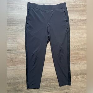 Athleta Brooklyn Mid-Rise Ankle Pant Size 10